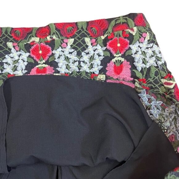 Lucy Paris NWOT Embroidered Floral Skirt - Picture 8 of 9